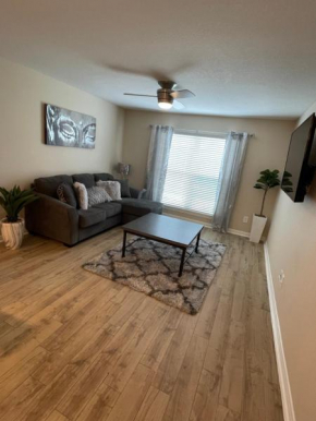 *NEW* Comfy 1 Bedroom W/ Pool Houston Hot Spot